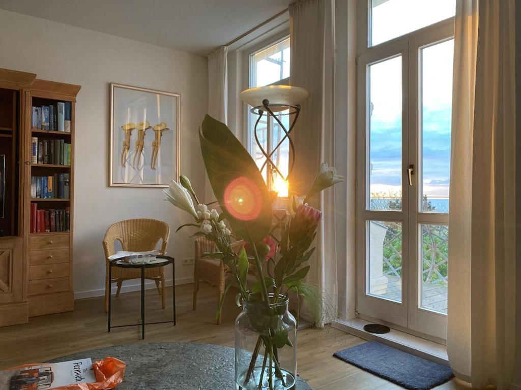 Villa Seeblick Warnemuende - Fewo Mit Meerblick Und Balkon Direkt Am Strand Fuer 2-4 Pers Rostock Exterior photo
